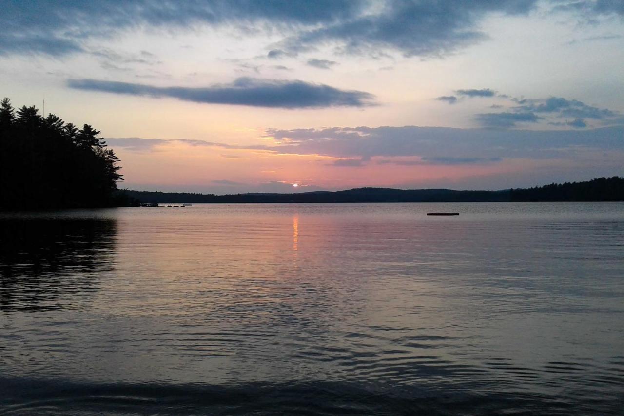 Family Cabin With Beach Access On Panther Pond レイモンド  エクステリア 写真